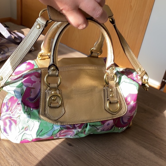 Fun floral Coach handbag - Picture 5 of 6